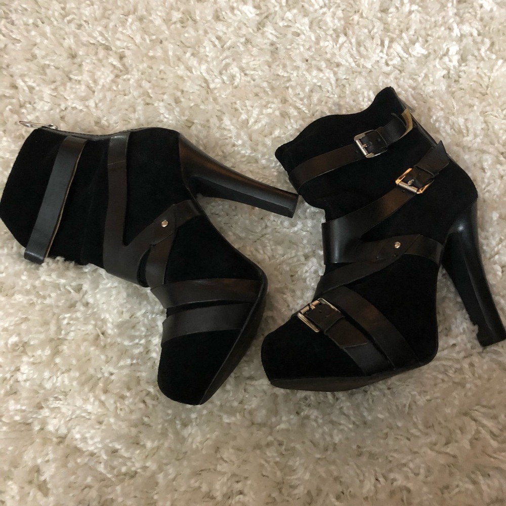 Michael Kors  boots size 9.5